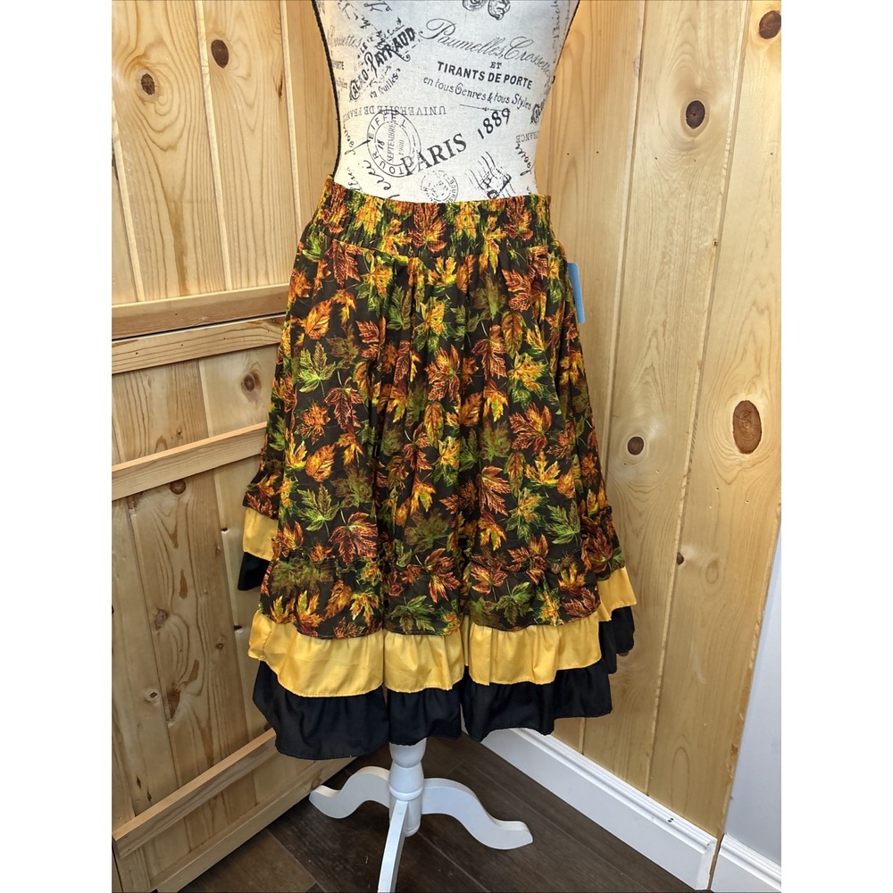NWT Square Up Western Dancing Skirt Fall Leaves  Medium Lace Circle Skirt